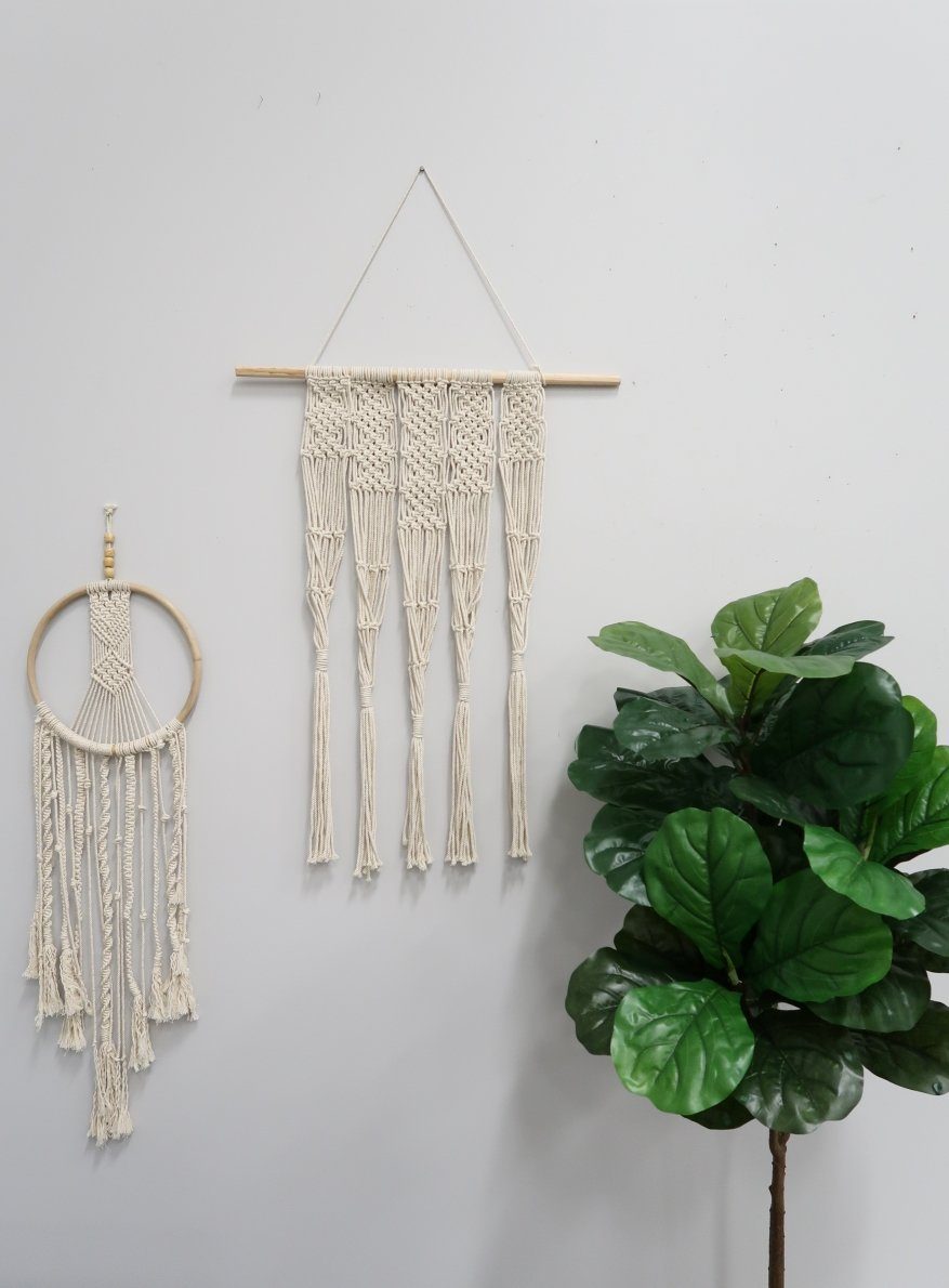 2.5’ x 2’ Hand Woven Macrame Wall Hanging Decor