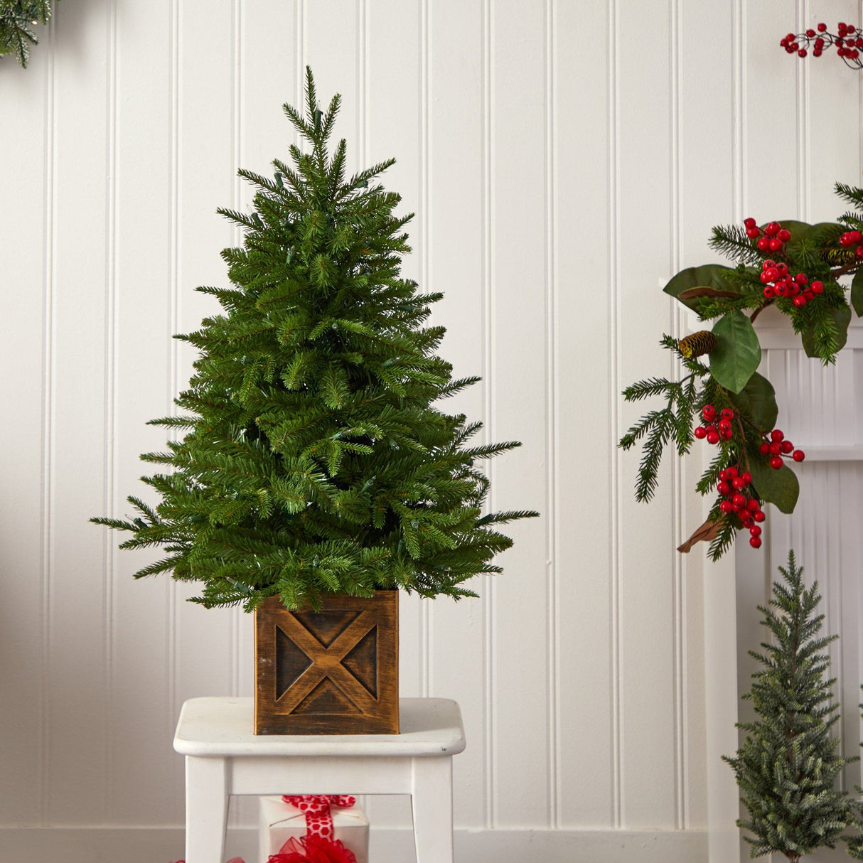 3’ Finland Fir Artificial Christmas Tree in Decorative Planter