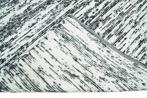 5x8 Hand Made Woolen Chunky and Soft Black and Ivory Area Rug | BER1