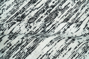 5x8 Hand Made Woolen Chunky and Soft Black and Ivory Area Rug | BER1