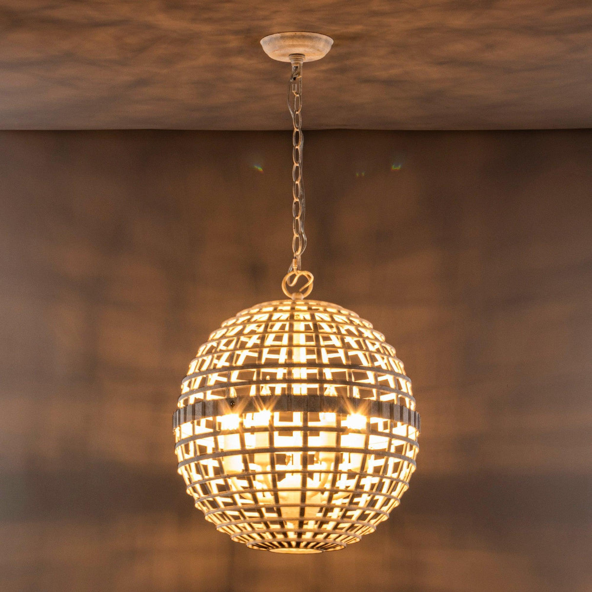 6-Light Vintage And Farmhouse Globe Island Pendant Light in White
