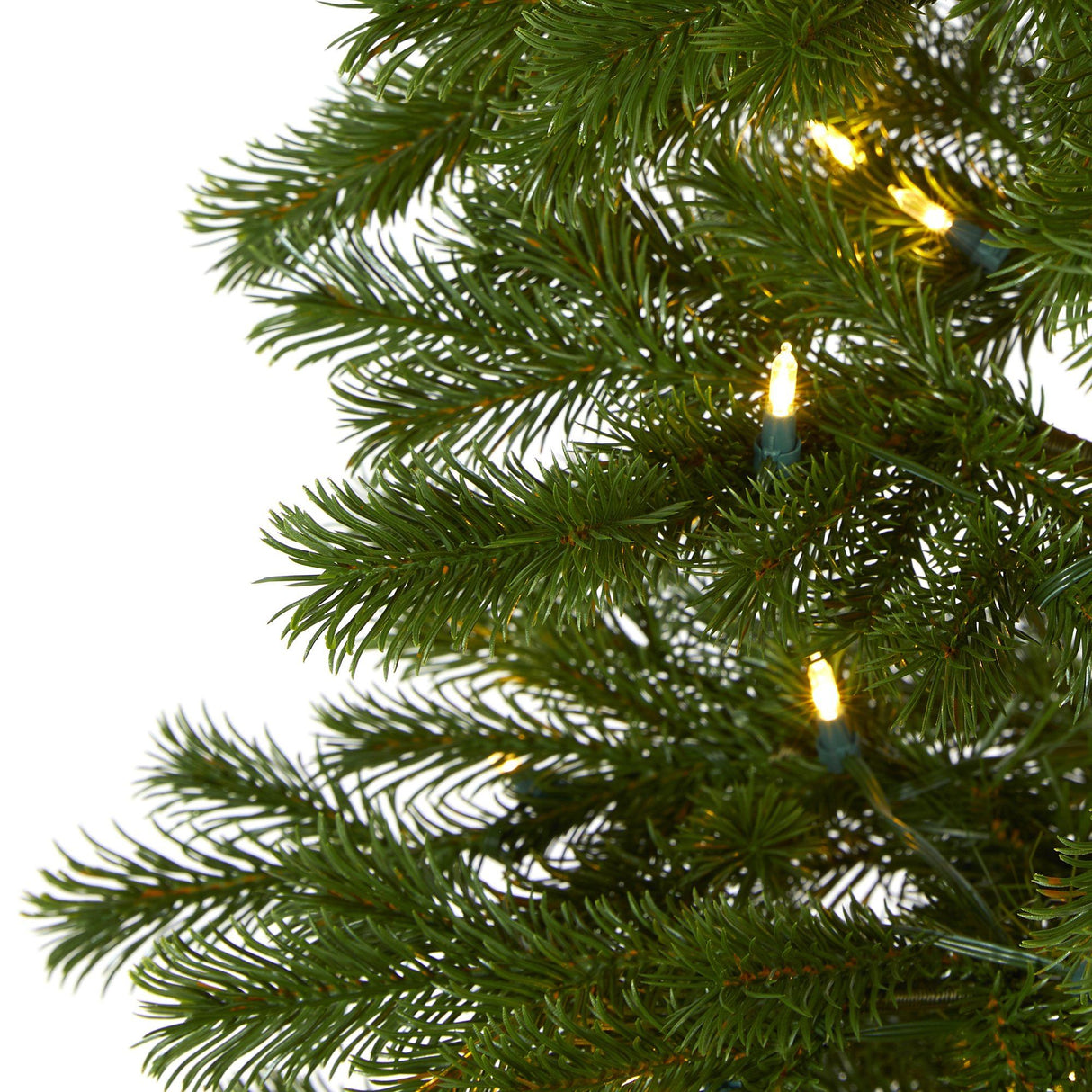 6.5' Big Sky Spruce Artificial Christmas Tree with 200 Clear Warm (Multifunction) LED Lights and 265 Bendable Branches