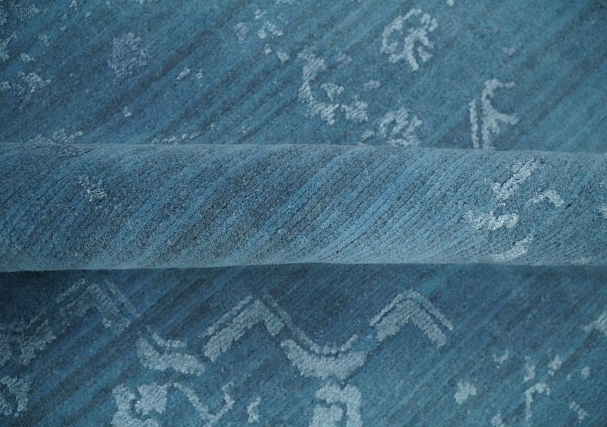8x10 Blue Gray, Violet and Silver Traditional Handmade Wool and Art Silk Area Rug