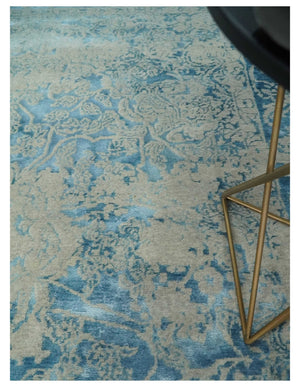 8x10 Premium Hand knotted Blue and Beige Traditional wool and Silk Area Rug