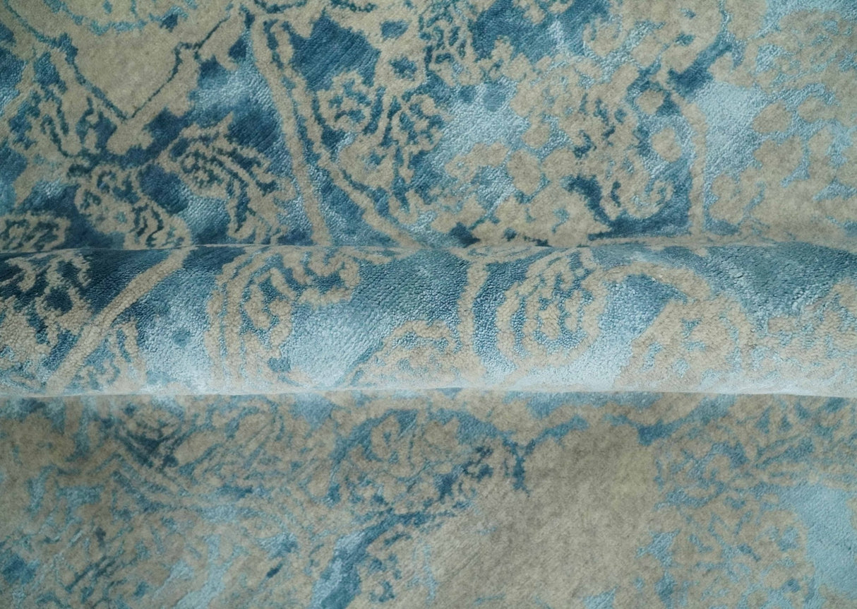 8x10 Premium Hand knotted Blue and Beige Traditional wool and Silk Area Rug