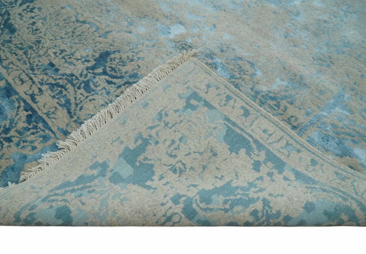 8x10 Premium Hand knotted Blue and Beige Traditional wool and Silk Area Rug