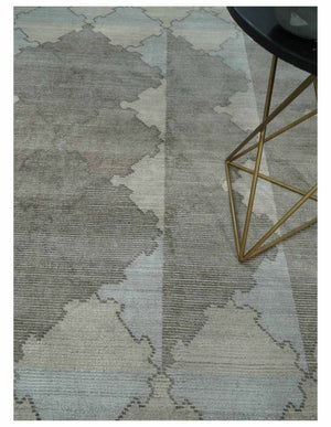 8x10 Silver and Gray Ikat design Handmade Art Silk Area Rug