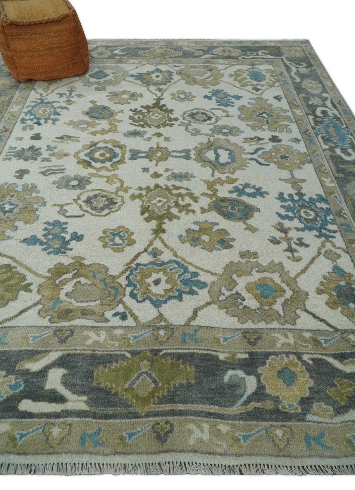 8x10 Traditional Ivory and Charcoal Hand knotted Oushak Wool Area Rug
