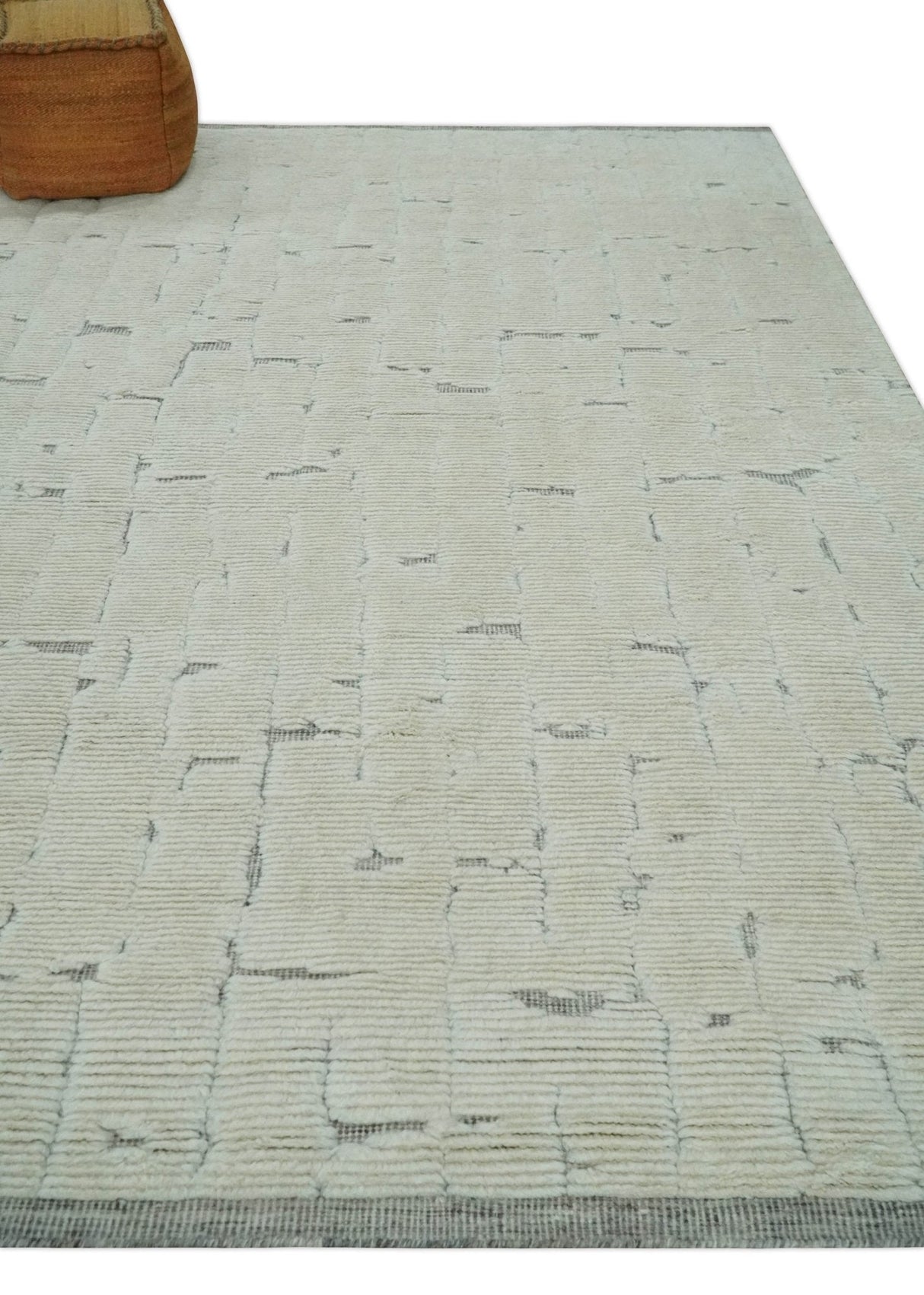 8x10 carved pattern Beige and Gray hand knotted wool rug