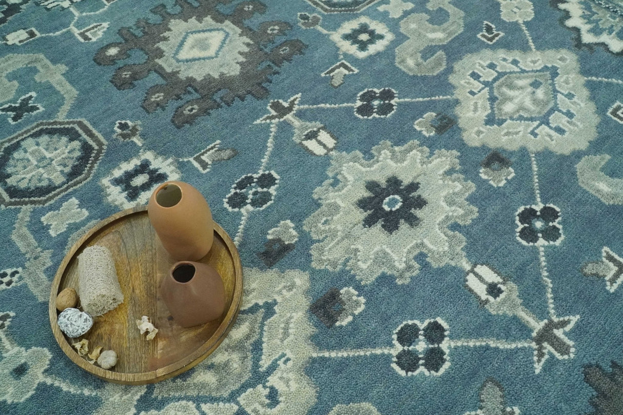 Antique look Shades of Teal and Ivory Traditional Oriental Oushak wool rug
