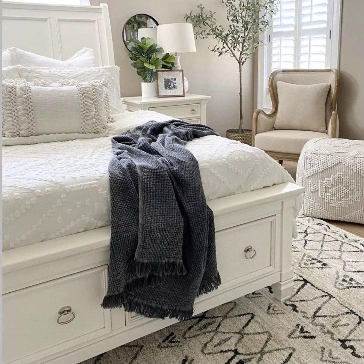 Arya Throw Blankets