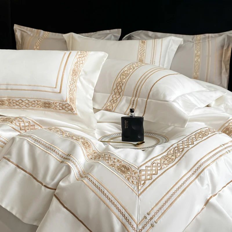 Aya Bedding Set