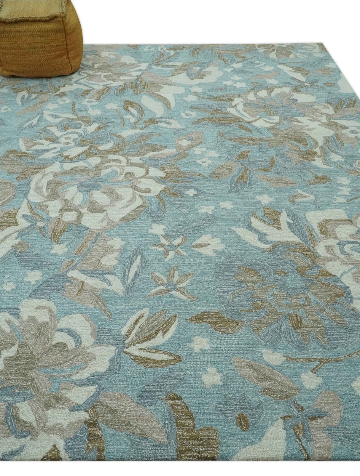 Beautiful Blue, Ivory and Olive Floral Design 8x10 Hand Tufted wool Rug
