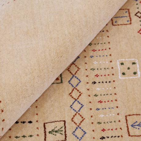 Beige Center Pattern Hand Loomed Wool Area Rug