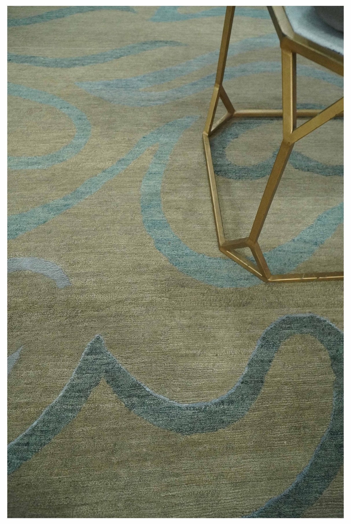 Beige, Teal and Silver Modern design Hand knotted 6x9 wool and Art Silk Area Rug