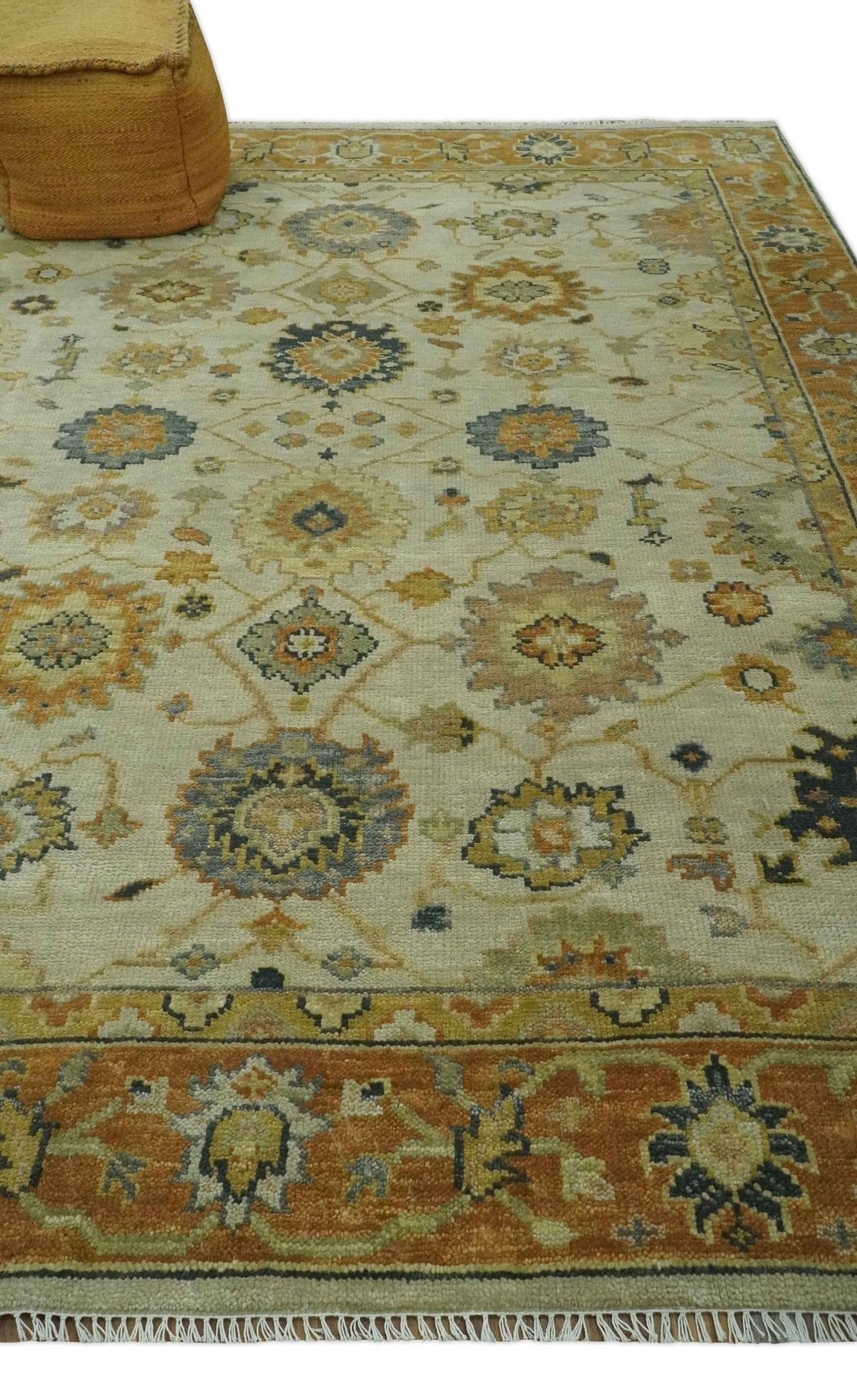 Beige and Gold 8x10 Traditional Oriental Oushak wool Rug