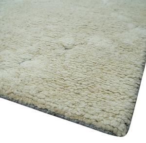 Beige and Ivory Traditional Hand Knotted 8x10 Geometrical Pattern Wool Area Rug
