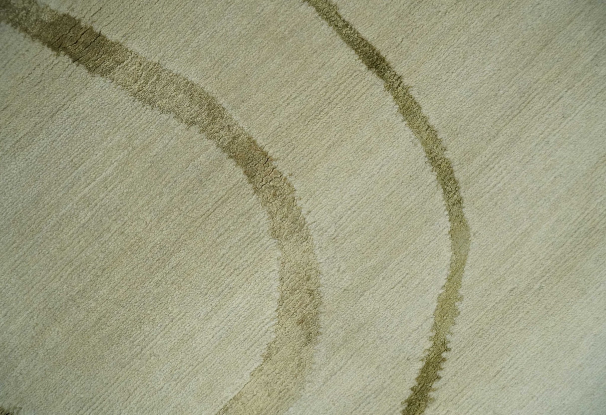 Beige and Olive Snake Design Handloom 5.x8.6 wool and art Silk Area Rug