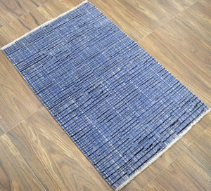 Blue and Ivory Traditional Handmade Wool & Viscose 2x3 Area Rug | TRD237123