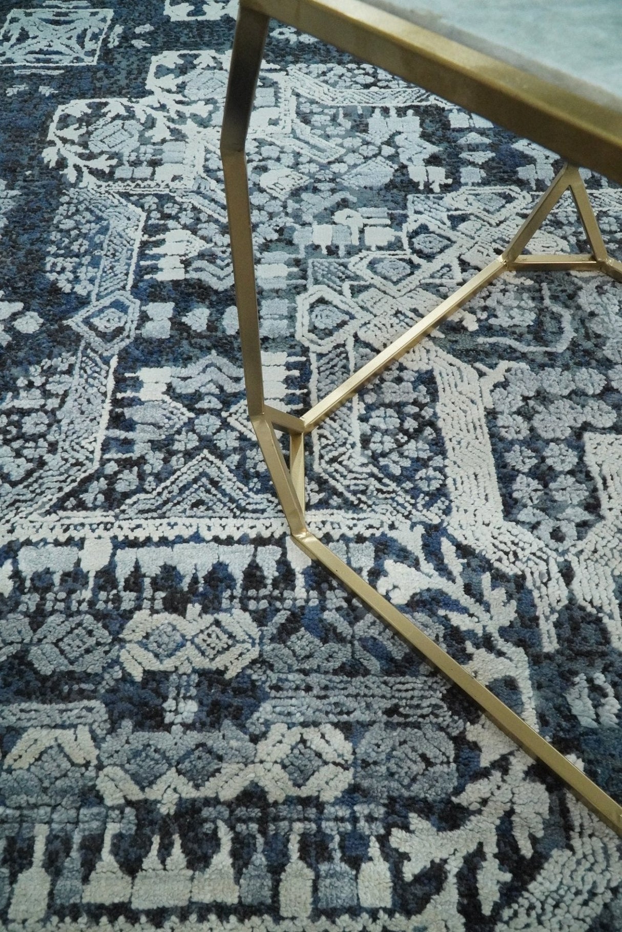 Blue and Silver 8x10 Rug Traditional Handmade Wool and Bamboo Silk Area Rug | TRD1786810