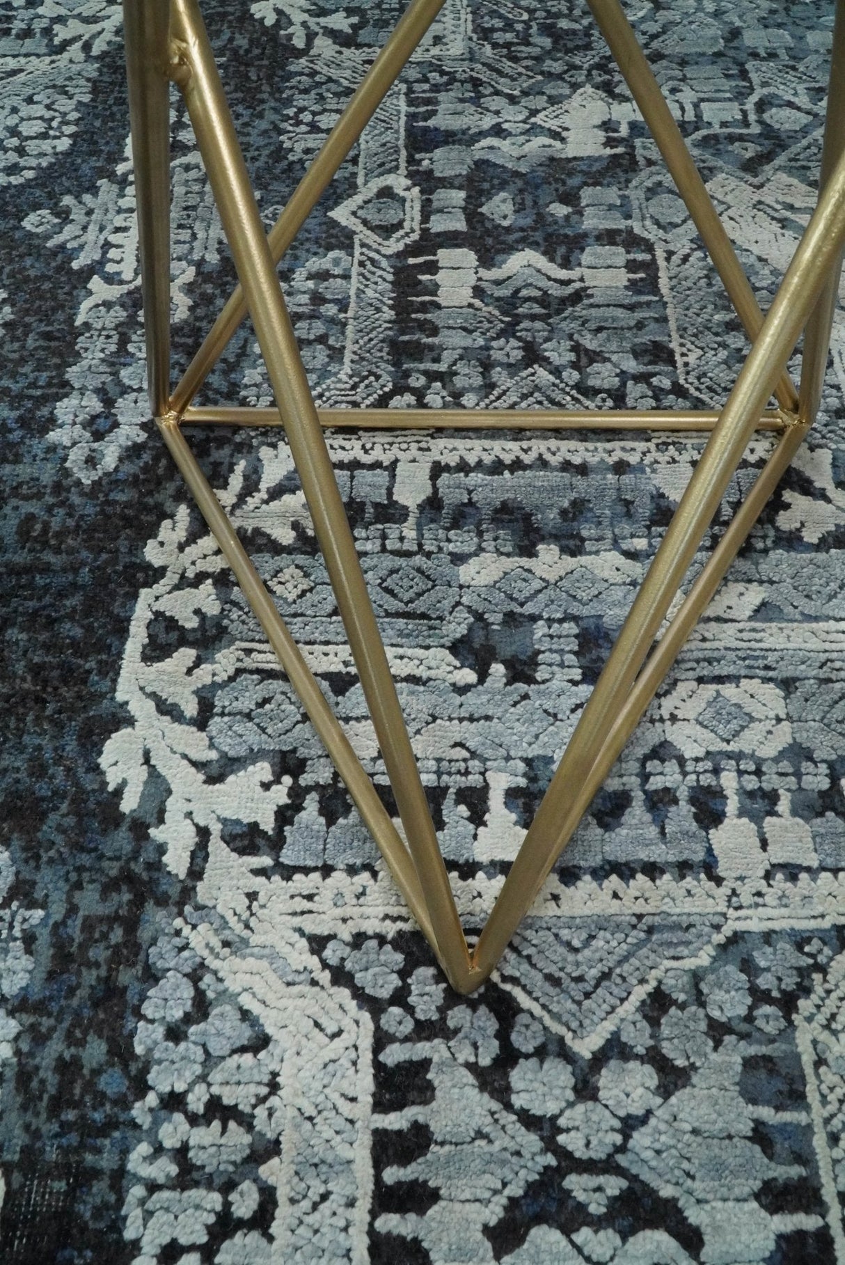Blue and Silver 8x10 Rug Traditional Handmade Wool and Bamboo Silk Area Rug | TRD1786810