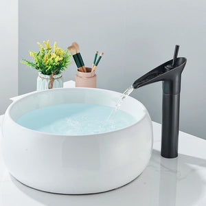 Cascade Luxe Faucet