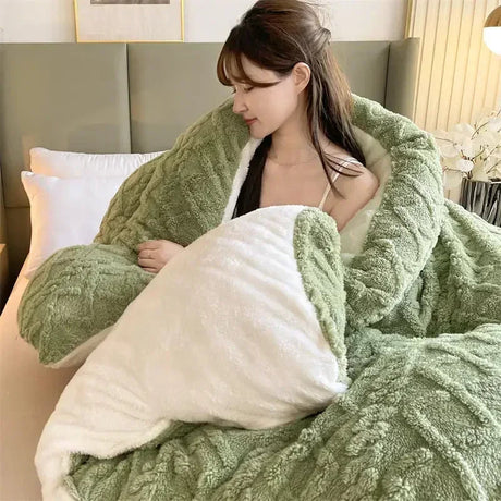 Chantilly Comforter