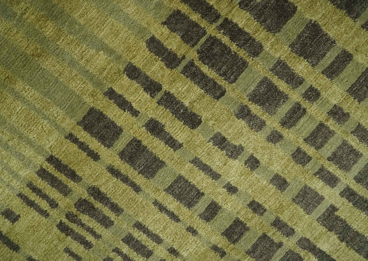 Charcoal and Olive Modern Stripes Design 5.8x7.10 Hand loom wool area Rug