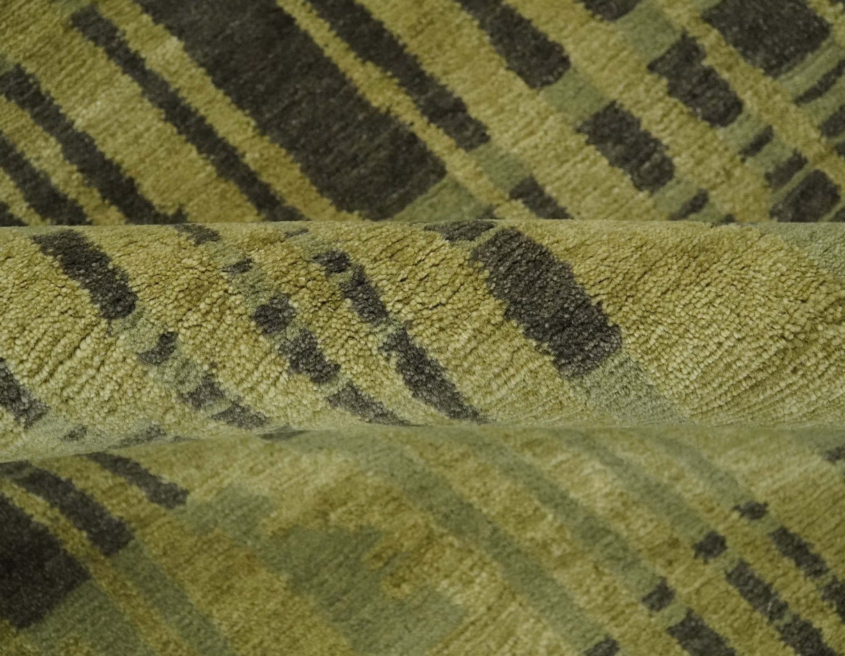 Charcoal and Olive Modern Stripes Design 5.8x7.10 Hand loom wool area Rug