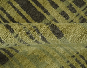 Charcoal and Olive Modern Stripes Design 5.8x7.10 Hand loom wool area Rug