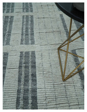Charcoal and Silver Traditional Hand Knotted 8x10 Geometrical Pattern Wool Area Rug