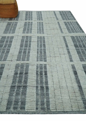 Charcoal and Silver Traditional Hand Knotted 8x10 Geometrical Pattern Wool Area Rug