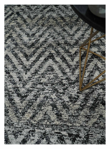 Chevron Silver and Black Shaded Scandinavian 5x8 Bamboo Silk Flatwoven Area Rug | HL36