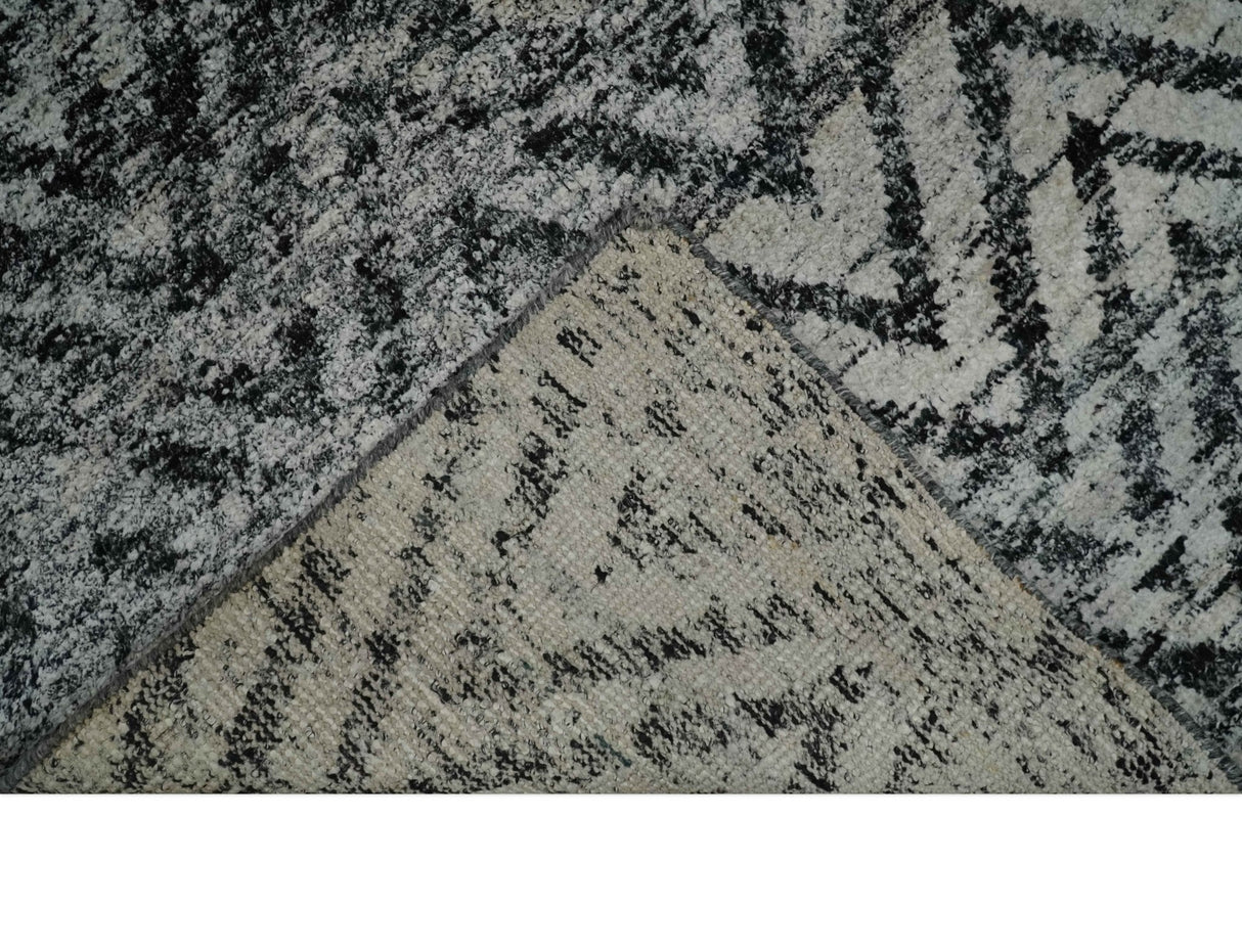 Chevron Silver and Black Shaded Scandinavian 5x8 Bamboo Silk Flatwoven Area Rug | HL36