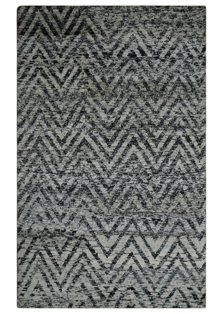 Chevron Silver and Black Shaded Scandinavian 5x8 Bamboo Silk Flatwoven Area Rug | HL36