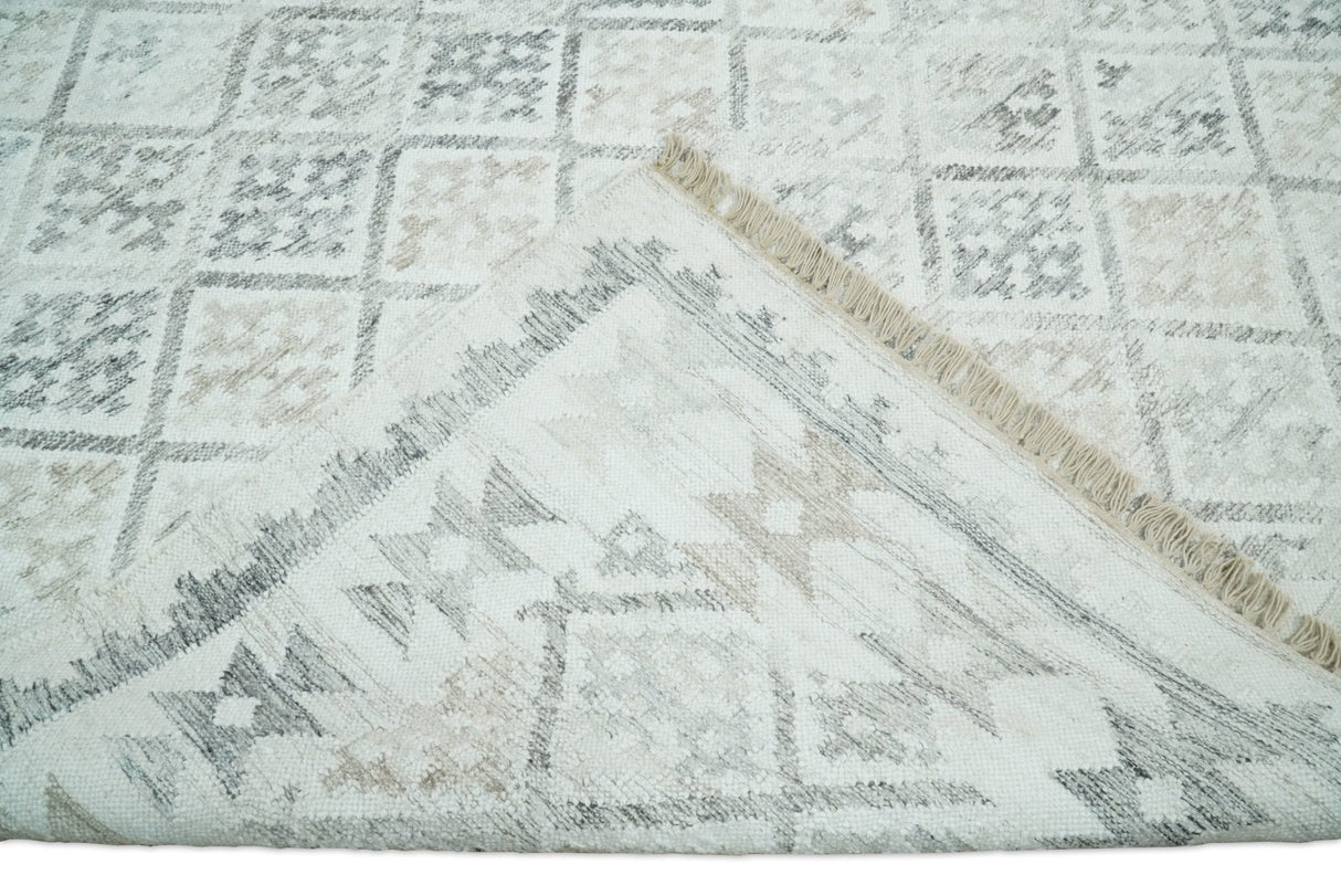 Contemporary Ivory and Gray Hand Woven Rug made with Fine Blended Wool