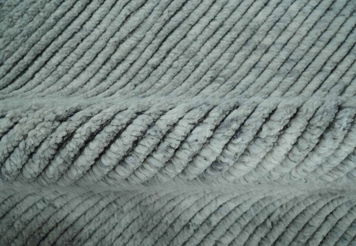 Contemporary look Gray Hand knotted loop Cut 8x10 wool Area Rug