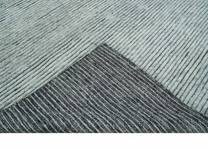 Contemporary look Gray Hand knotted loop Cut 8x10 wool Area Rug