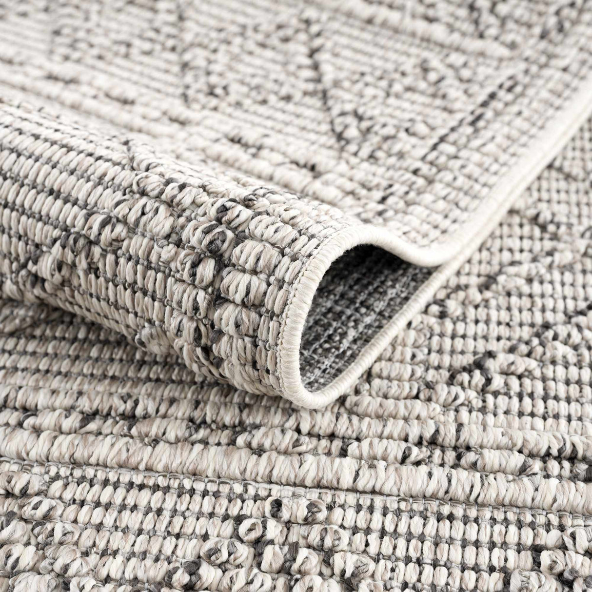 Diah Bone Textured Trellis Rug