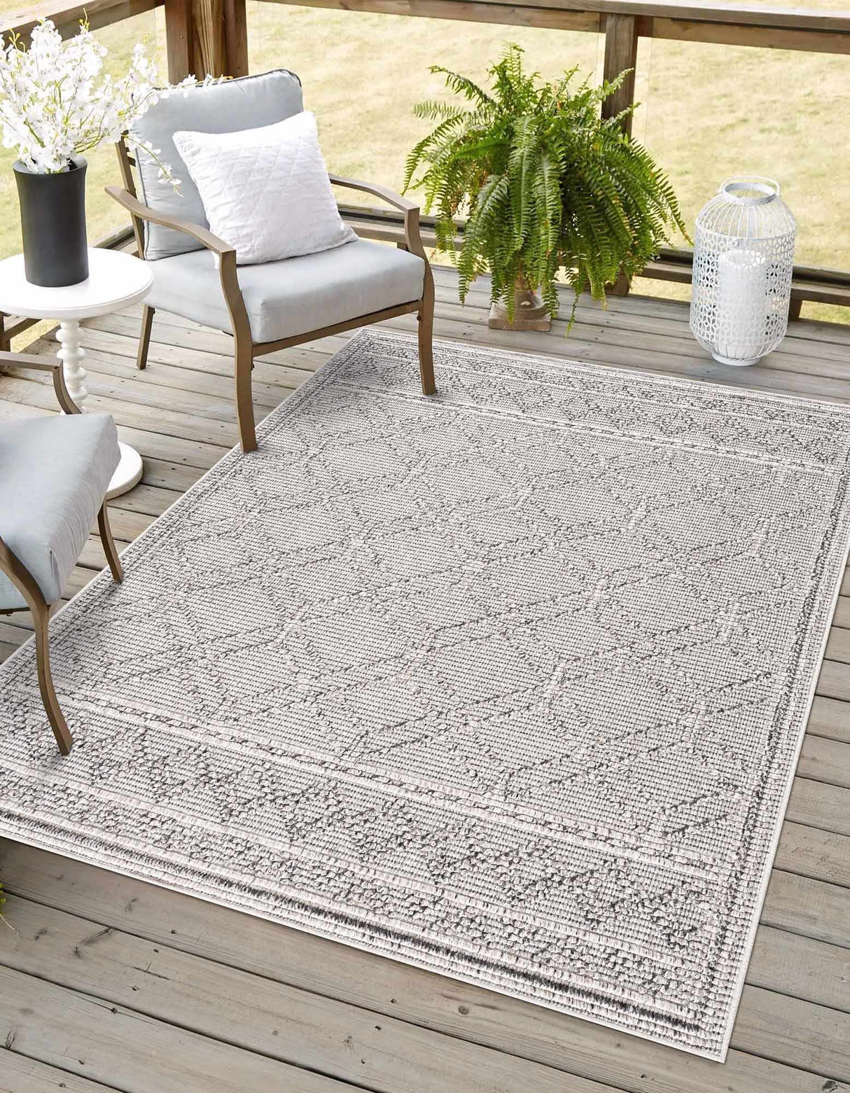 Diah Bone Textured Trellis Rug