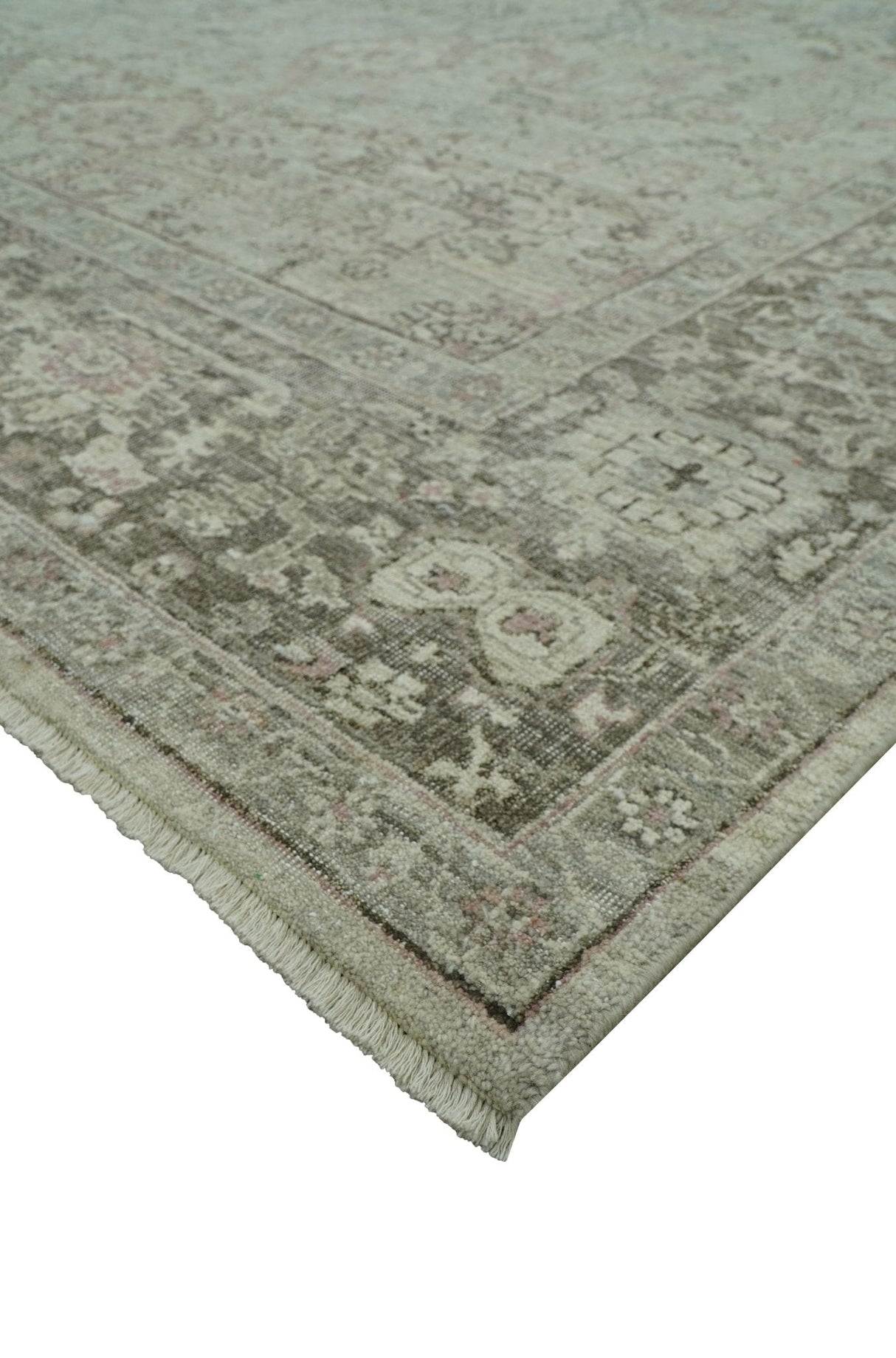 Distressed Traditional Design Beige, Brown And Pink 8x10 Hand Knotted wool rug