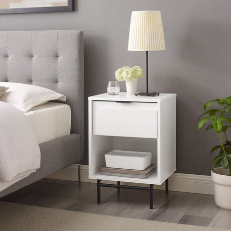 Evelynn 18" Contemporary Nightstand