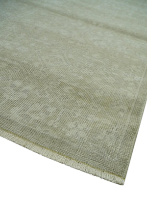 Fine Antique Design Ivory and light Olive Traditional Hand Knotted 8x10 wool area Rug