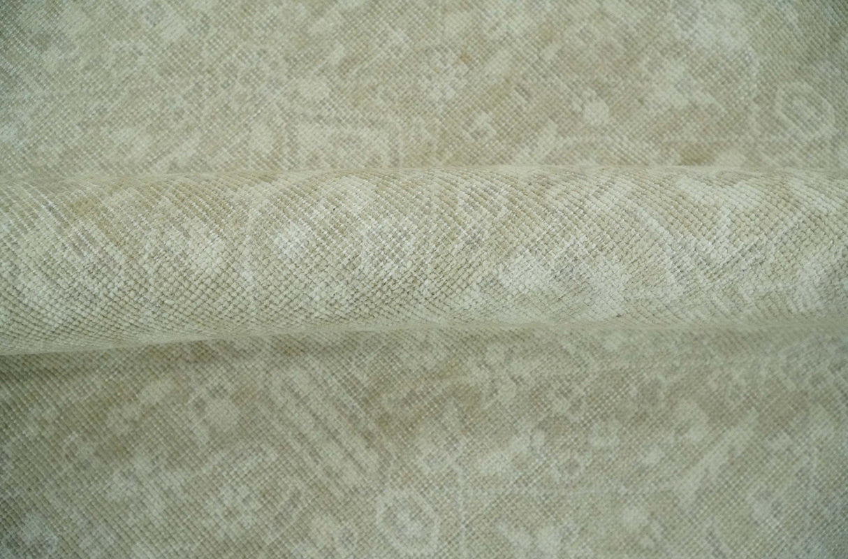 Fine Antique Design Ivory and light Olive Traditional Hand Knotted 8x10 wool area Rug