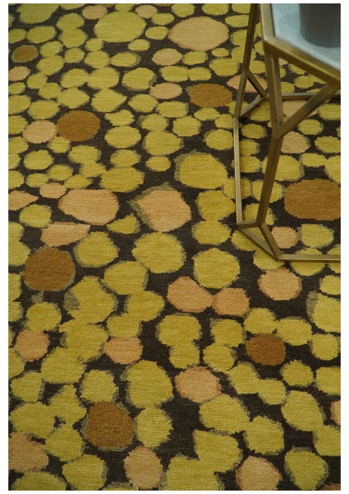 Gold and charcoal Dot 5.6x7 Hand loom wool and art silk Area Rug