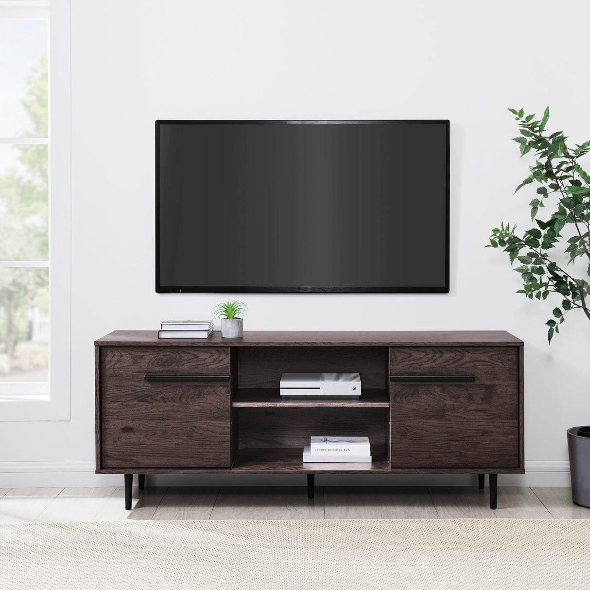 Gordon Modern Media Console