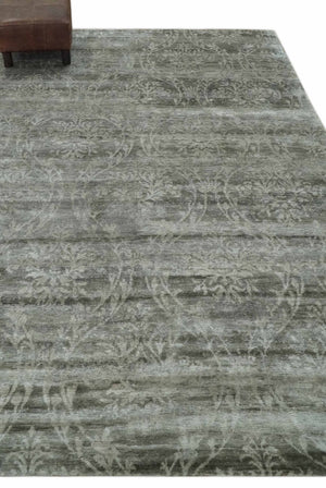 Gray, Silver and Charcoal Traditional ikat design 6x9 Hand knotted wool and Bamboo Silk area Rug