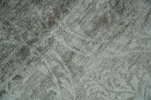 Gray, Silver and Charcoal Traditional ikat design 6x9 Hand knotted wool and Bamboo Silk area Rug