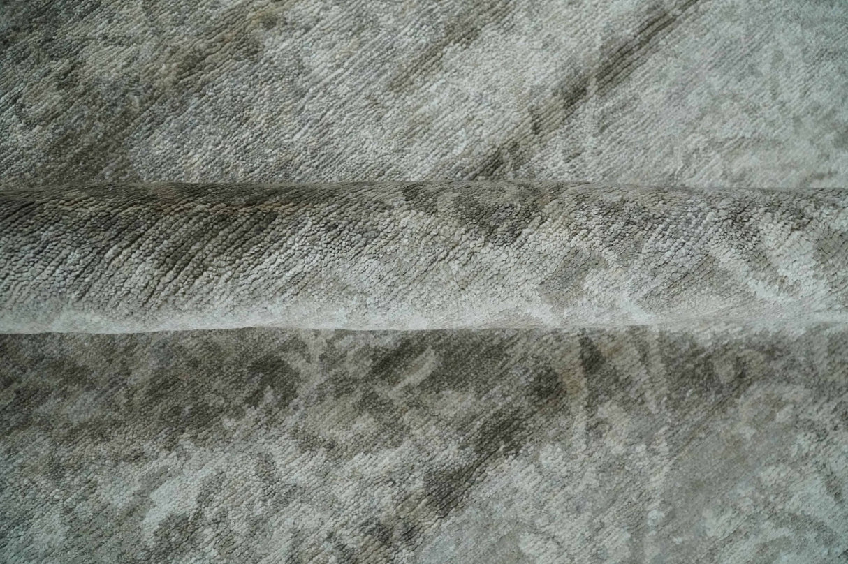 Gray, Silver and Charcoal Traditional ikat design 6x9 Hand knotted wool and Bamboo Silk area Rug