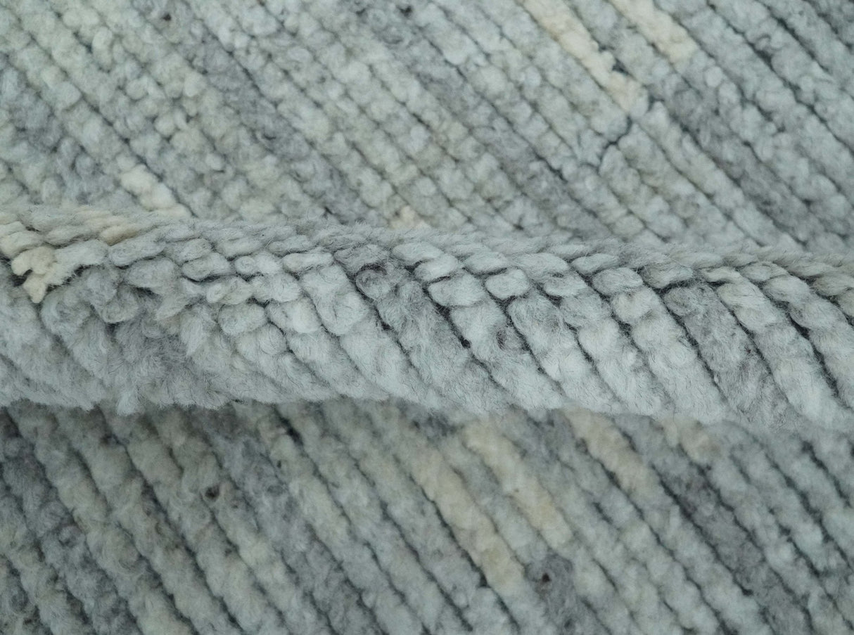 Gray, Silver and Ivory Traditional Hand Knotted 8x10 Wool Area Rug